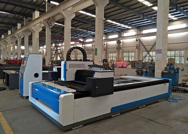 বিভিন্ন ধাতু জন্য 1500W ফাইবারের CNC লেসার কাটন মেশিন 1500 এক্স 3000mm